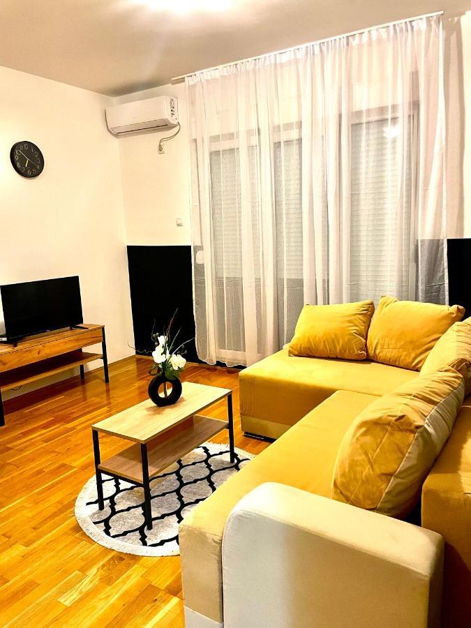 Naki Apartmani Podgorica Exteriör bild