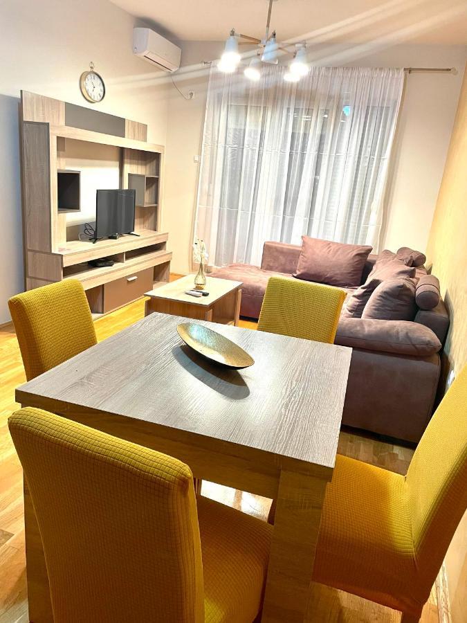 Naki Apartmani Podgorica Exteriör bild