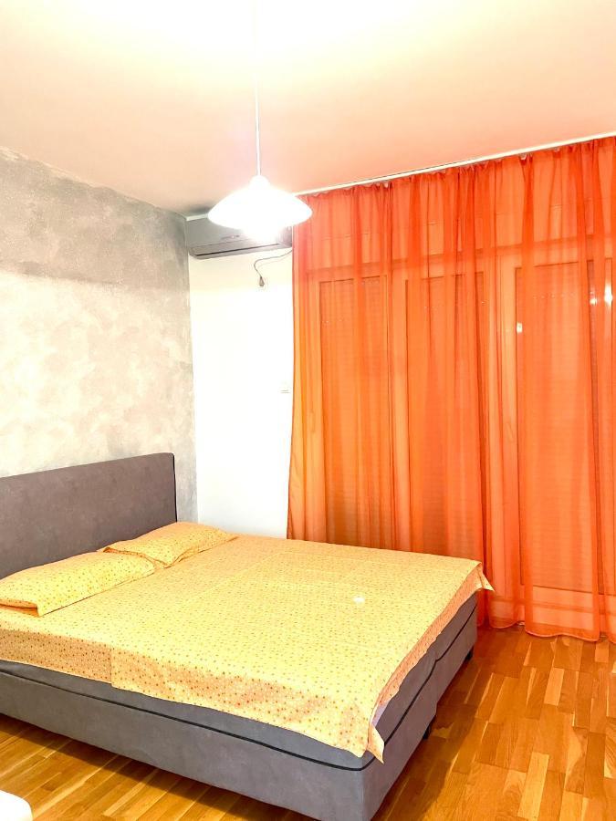Naki Apartmani Podgorica Exteriör bild